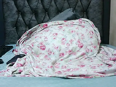 Snapshot of horny_tasha chatting on October 14, 2025, 1:28 am horny tasha online show from October 14, 2025, 1:28 am