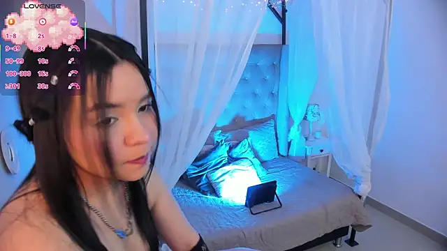 Snapshot of Hanna__Becker_ chatting on October 3, 2025, 3:58 am Hanna  Becker  online show from October 3, 2025, 3:58 am