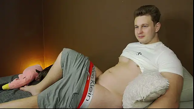 Snapshot of charlie_smiley chatting on October 26, 2025, 1:33 am charlie smiley online show from October 26, 2025, 1:33 am