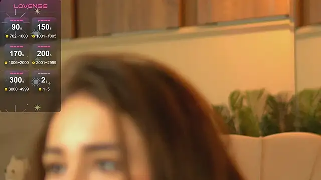 Snapshot of EmilyRaymont chatting on March 3, 2025, 4:58 am EmilyRaymont online show from March 3, 2025, 4:58 am