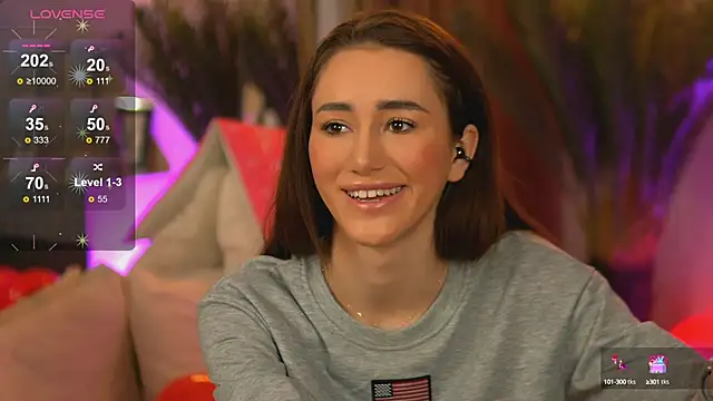 Snapshot of EmilyRaymont chatting on March 23, 2025, 12:36 am EmilyRaymont online show from March 23, 2025, 12:36 am