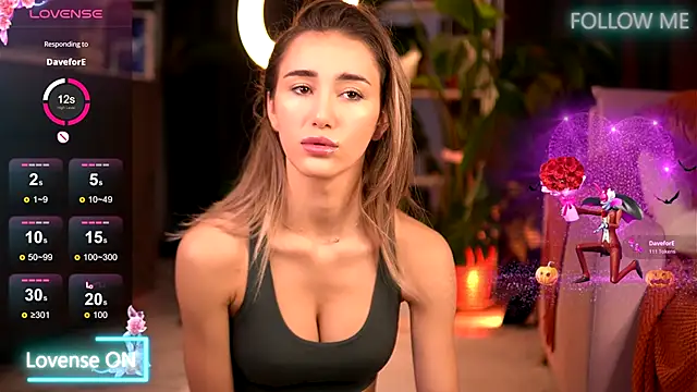 Snapshot of EmilyRaymont chatting on November 14, 2025, 5:06 am EmilyRaymont online show from November 14, 2025, 5:06 am