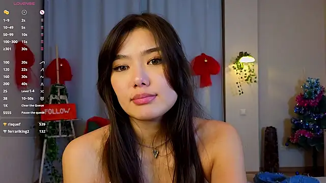 Snapshot of EmmaFisherf chatting on January 13, 2025, 7:10 pm EmmaFisherf online show from January 13, 2025, 7:10 pm
