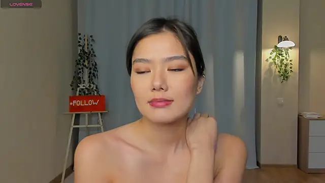 Snapshot of EmmaFisherf chatting on February 19, 2025, 4:33 pm EmmaFisherf online show from February 19, 2025, 4:33 pm