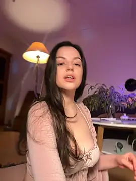 OohBunny online show from March 4, 2025, 5:45 pm