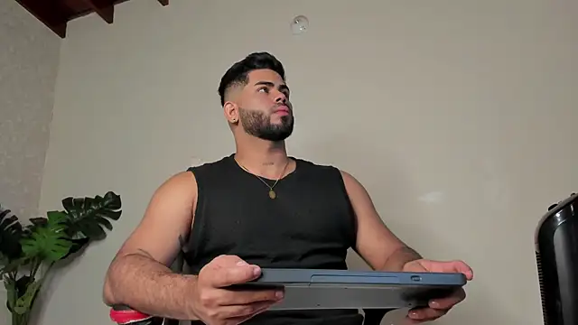 noah crux online show from January 18, 2025, 12:57 pm