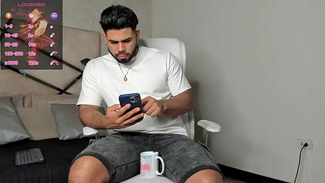 noah crux online show from March 2, 2025, 2:10 pm