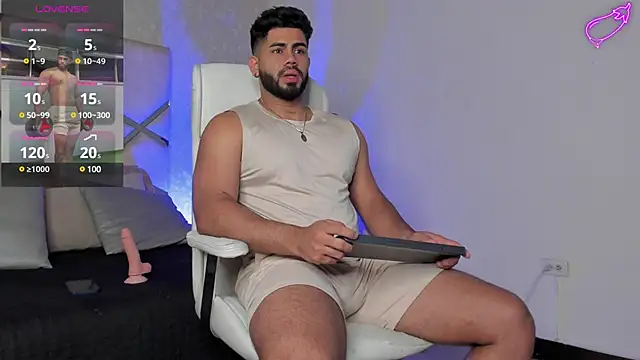 noah crux online show from March 12, 2025, 12:26 pm