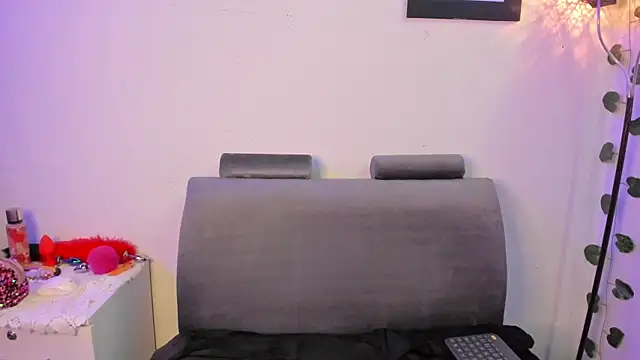 Camille rose  online show from January 16, 2025, 4:49 am