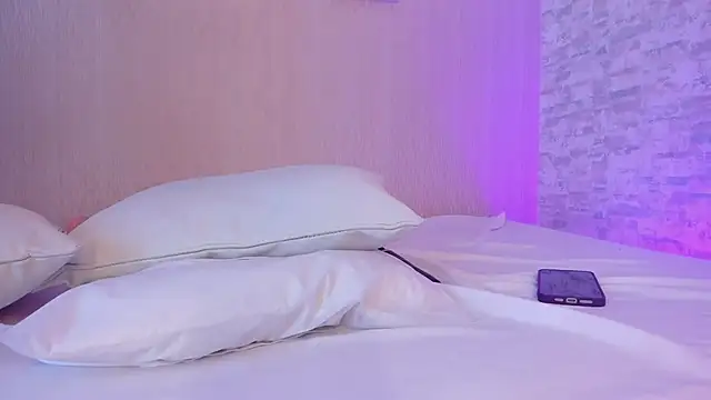 Snapshot of ellamontoya chatting on February 14, 2025, 7:28 am ellamontoya online show from February 14, 2025, 7:28 am