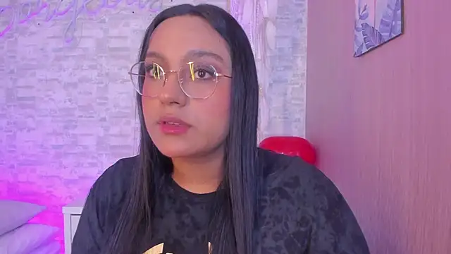 Snapshot of ellamontoya chatting on February 22, 2025, 4:07 am ellamontoya online show from February 22, 2025, 4:07 am