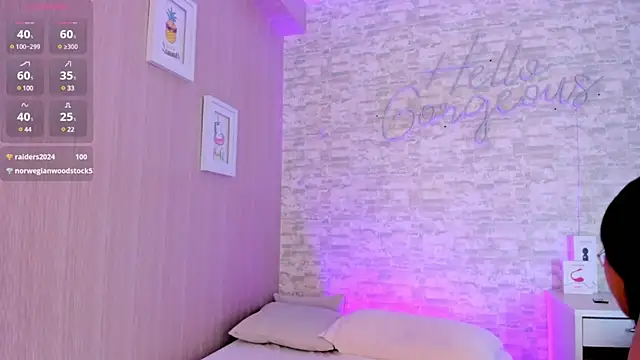 Snapshot of ellamontoya chatting on March 5, 2025, 7:38 am ellamontoya online show from March 5, 2025, 7:38 am