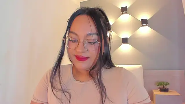 Snapshot of ellamontoya chatting on October 8, 2025, 12:14 pm ellamontoya online show from October 8, 2025, 12:14 pm