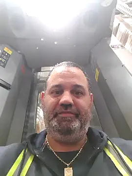 Snapshot of your_man85 chatting on December 24, 2024, 11:17 am your man85 online show from December 24, 2024, 11:17 am