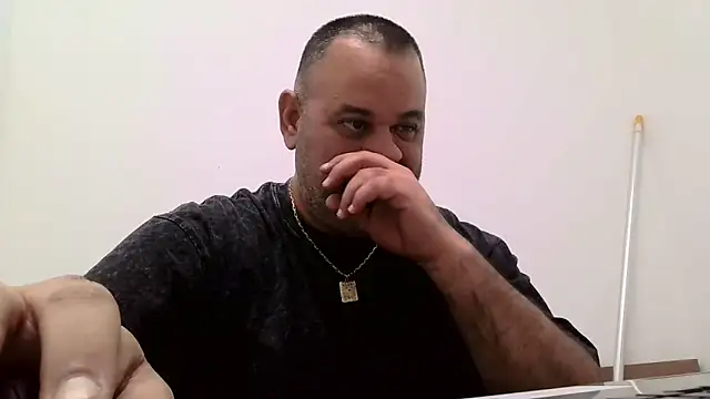 Snapshot of your_man85 chatting on January 27, 2025, 1:30 pm your man85 online show from January 27, 2025, 1:30 pm