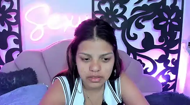 Snapshot of your_little_naughty1 chatting on January 8, 2025, 11:10 am your little naughty1 online show from January 8, 2025, 11:10 am