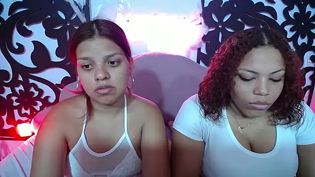 Snapshot of your_little_naughty1 chatting on November 3, 2025, 12:35 am your little naughty1 online show from November 3, 2025, 12:35 am