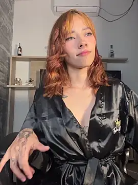 Snapshot of MelodyBliss chatting on February 13, 2025, 1:08 am MelodyBliss online show from February 13, 2025, 1:08 am