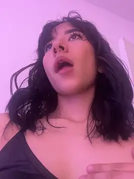 Snapshot of MelodyBliss chatting on November 3, 2025, 5:31 am MelodyBliss online show from November 3, 2025, 5:31 am