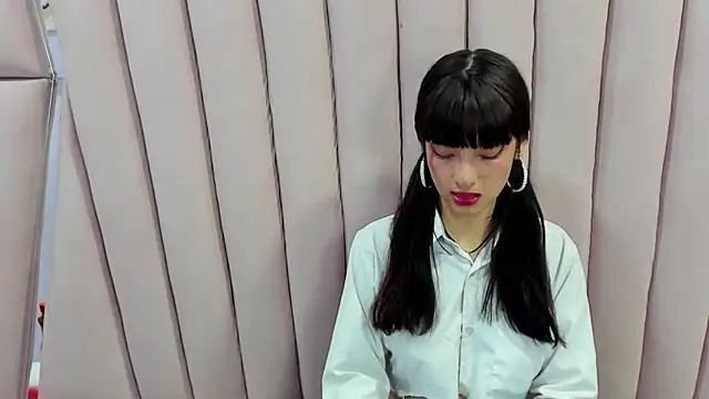 Aurora 18 online show from January 25, 2025, 11:54 pm