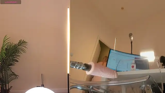 Sexydoll112 online show from September 30, 2025, 12:15 am