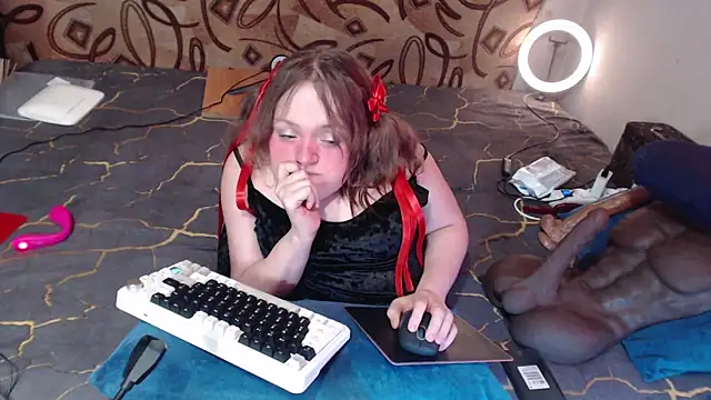 Snapshot of MiniNatalie chatting on March 8, 2025, 9:50 am MiniNatalie online show from March 8, 2025, 9:50 am