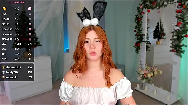 Snapshot of Freckle_Diyana chatting on December 30, 2024, 8:43 am Freckle Diyana online show from December 30, 2024, 8:43 am