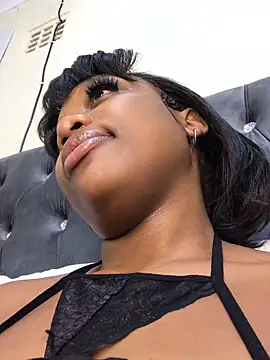 Snapshot of Miss_Moriah chatting on February 20, 2025, 12:41 am Miss Moriah online show from February 20, 2025, 12:41 am