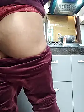 Snapshot of Manpreet_kaur21 chatting on December 3, 2024, 8:05 am Manpreet kaur21 online show from December 3, 2024, 8:05 am