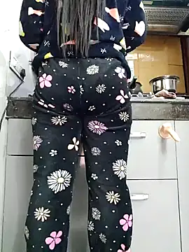 Snapshot of Manpreet_kaur21 chatting on December 23, 2024, 12:52 pm Manpreet kaur21 online show from December 23, 2024, 12:52 pm