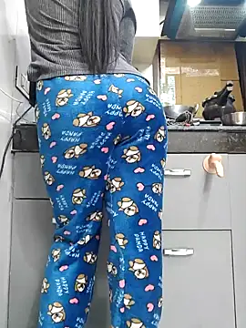 Snapshot of Manpreet_kaur21 chatting on December 27, 2024, 12:56 pm Manpreet kaur21 online show from December 27, 2024, 12:56 pm