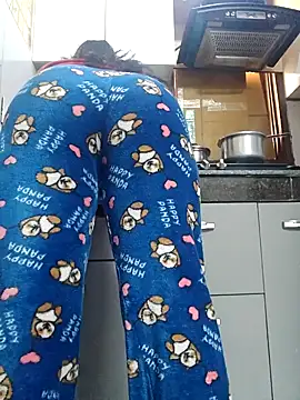 Snapshot of Manpreet_kaur21 chatting on December 30, 2024, 8:32 am Manpreet kaur21 online show from December 30, 2024, 8:32 am