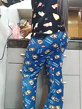 Snapshot of Manpreet_kaur21 chatting on January 21, 2025, 7:37 am Manpreet kaur21 online show from January 21, 2025, 7:37 am