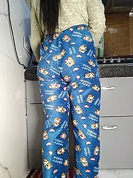 Snapshot of Manpreet_kaur21 chatting on November 22, 2025, 6:45 am Manpreet kaur21 online show from November 22, 2025, 6:45 am