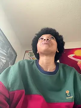 Snapshot of KimiAqua chatting on February 28, 2025, 10:06 pm KimiAqua online show from February 28, 2025, 10:06 pm