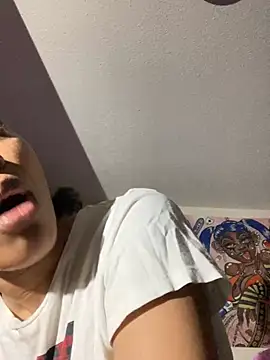 Snapshot of KimiAqua chatting on March 3, 2025, 12:37 am KimiAqua online show from March 3, 2025, 12:37 am