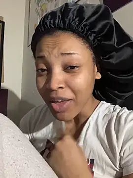 Snapshot of KimiAqua chatting on March 3, 2025, 3:41 am KimiAqua online show from March 3, 2025, 3:41 am