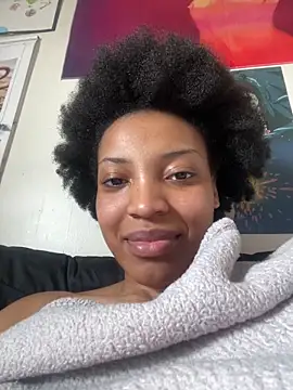 Snapshot of KimiAqua chatting on March 16, 2025, 8:21 pm KimiAqua online show from March 16, 2025, 8:21 pm