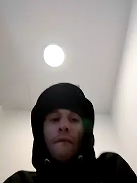 Snapshot of gabelove369 chatting on December 30, 2024, 1:37 am gabelove369 online show from December 30, 2024, 1:37 am