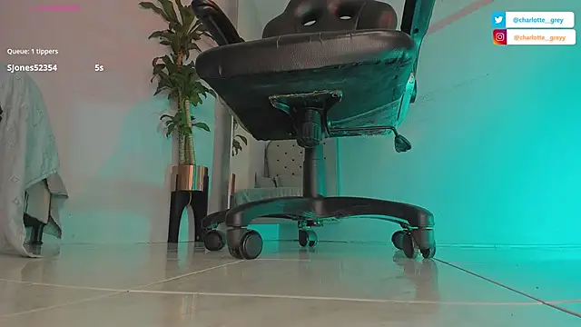 Snapshot of charlotte__grey chatting on November 3, 2025, 7:48 pm charlotte grey online show from November 3, 2025, 7:48 pm