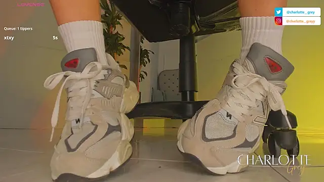 Snapshot of charlotte__grey chatting on November 10, 2025, 6:07 pm charlotte grey online show from November 10, 2025, 6:07 pm