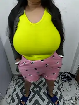Snapshot of hot_bhabi_kolkata chatting on December 9, 2024, 10:43 am hot bhabi kolkata online show from December 9, 2024, 10:43 am