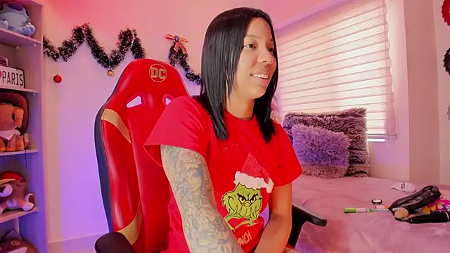 Snapshot of madelyn_rose_ chatting on December 26, 2024, 5:51 pm madelyn rose online show from December 26, 2024, 5:51 pm