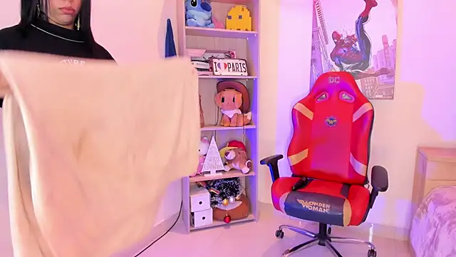 Snapshot of madelyn_rose_ chatting on January 15, 2025, 5:19 am madelyn rose online show from January 15, 2025, 5:19 am