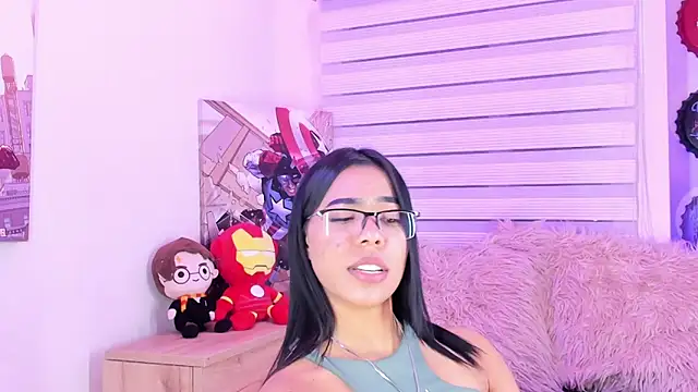 Snapshot of madelyn_rose_ chatting on March 15, 2025, 4:57 am madelyn rose online show from March 15, 2025, 4:57 am