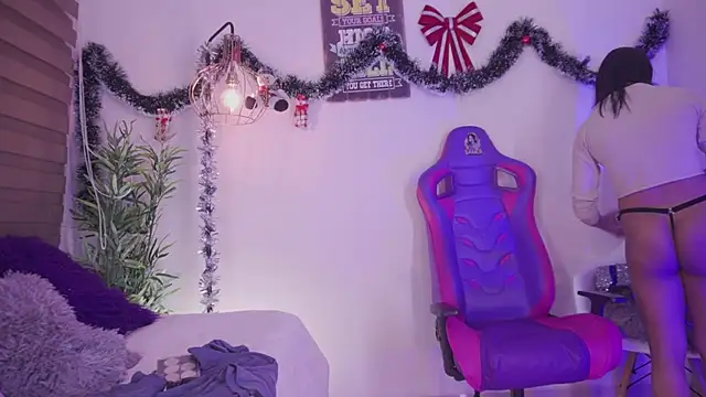 Snapshot of madelyn_rose_ chatting on December 5, 2025, 2:09 am madelyn rose online show from December 5, 2025, 2:09 am