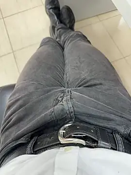 Snapshot of hotisraeli chatting on December 26, 2024, 3:10 pm hotisraeli online show from December 26, 2024, 3:10 pm