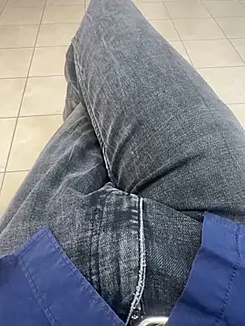 Snapshot of hotisraeli chatting on March 5, 2025, 12:11 pm hotisraeli online show from March 5, 2025, 12:11 pm