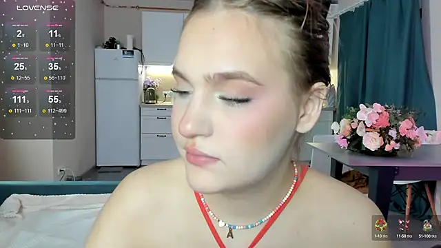 CarolineLovers online show from December 12, 2024, 11:14 pm