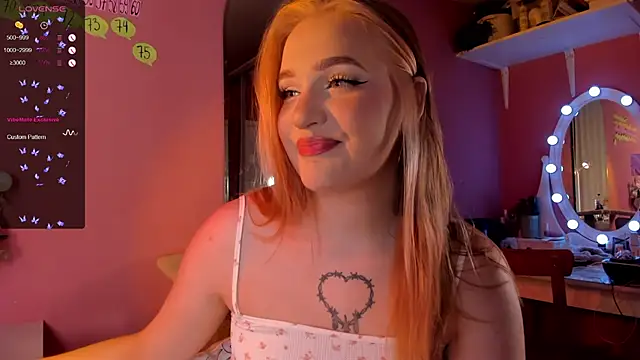 CarolineLovers online show from September 25, 2025, 8:34 pm